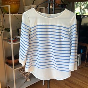 Cute, soft quarter length top.